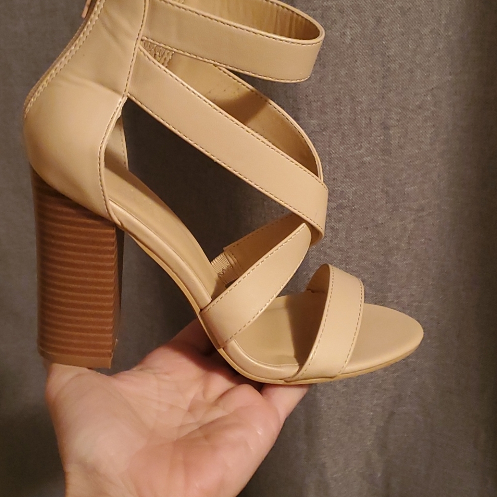 56 Beige Sandle